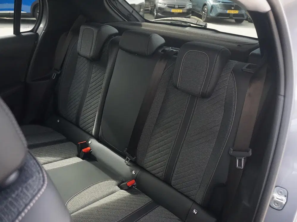 Peugeot 208 EV Allure Avantage 51 kWh SOH 97% uit 2025, foto 15