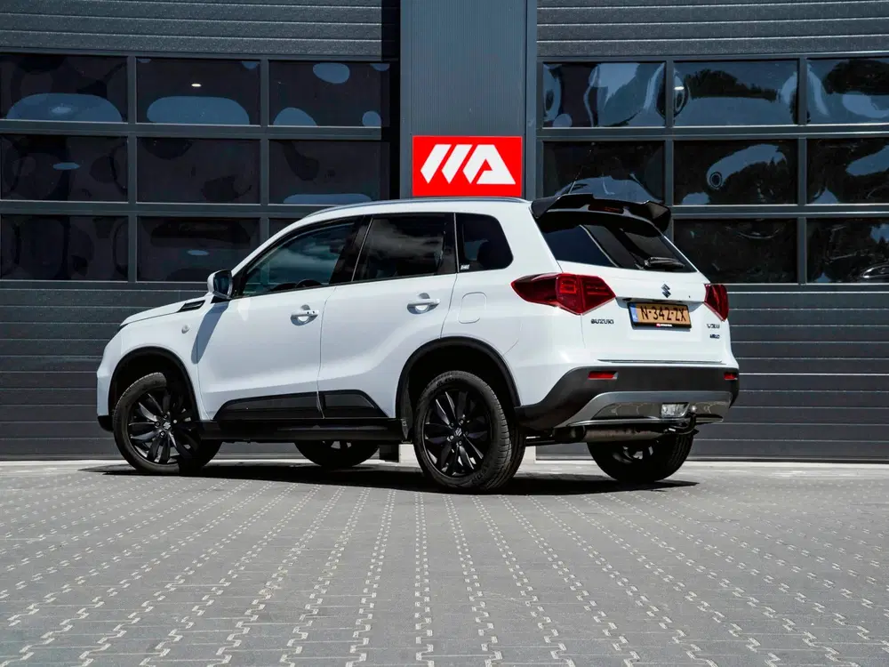 Suzuki Vitara 1.4 Boosterjet Style Smart Hybrid uit 2021, foto 3