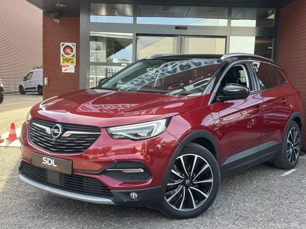 Opel Grandland 1.6 Turbo Hybrid Ultimate uit 2020, foto 2