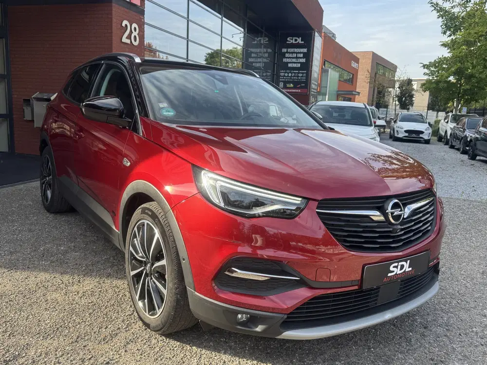 Opel Grandland 1.6 Turbo Hybrid Ultimate uit 2020, foto 3