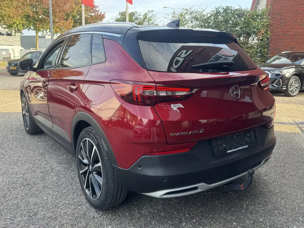 Opel Grandland 1.6 Turbo Hybrid Ultimate uit 2020, foto 4