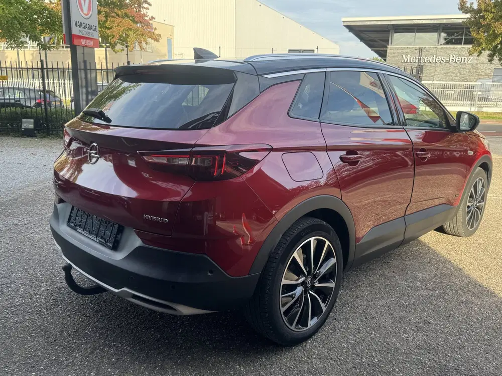 Opel Grandland 1.6 Turbo Hybrid Ultimate uit 2020, foto 5
