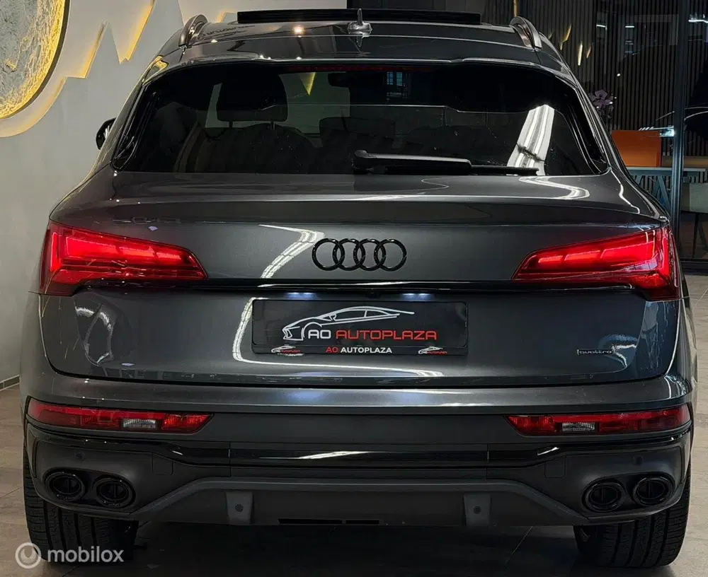 Audi Q5 50 TFSI e S edition Panorama uit 2022, foto 12