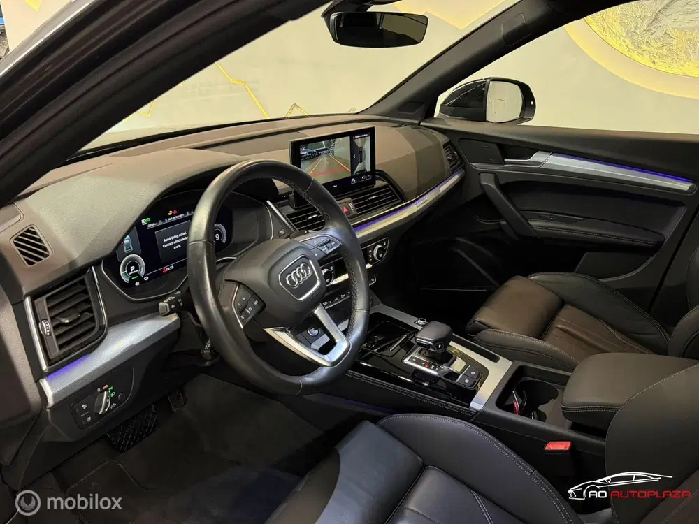 Audi Q5 50 TFSI e S edition Panorama uit 2022, foto 3