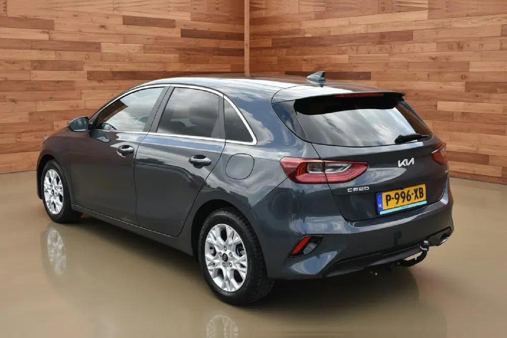 Kia Ceed 1.0 T-GDi MHEV DynamicPlusLine uit 2022, foto 3