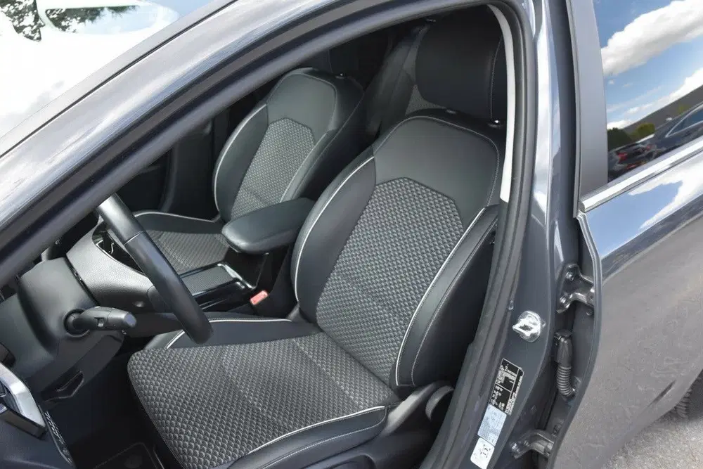 Kia Ceed 1.0 T-GDi MHEV DynamicPlusLine uit 2022, foto 9