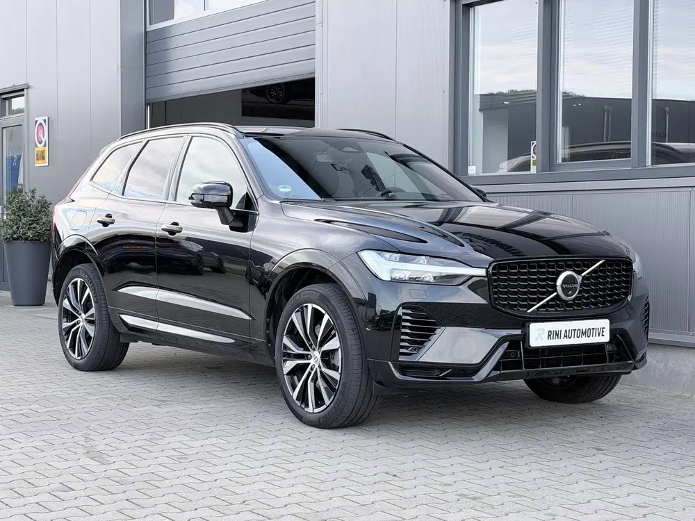 Volvo XC60 2.0 T6 Plug-in hybrid AWD R-Design 349 pk uit 2023, foto 2