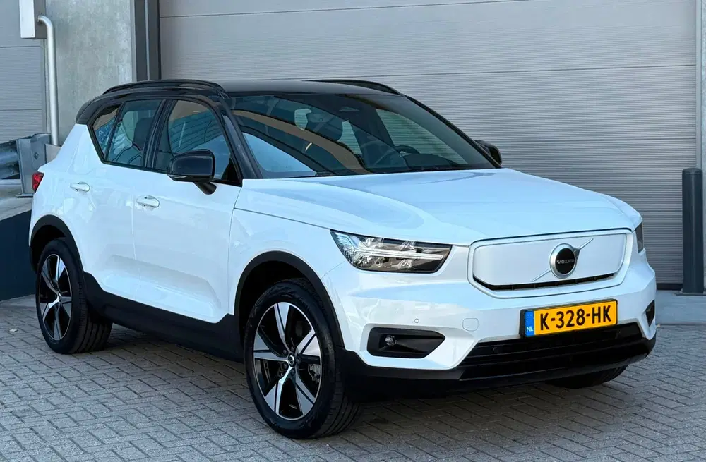 Volvo XC40 Recharge P8 AWD R-Design Wit 2020 NAP uit 2020, foto 12