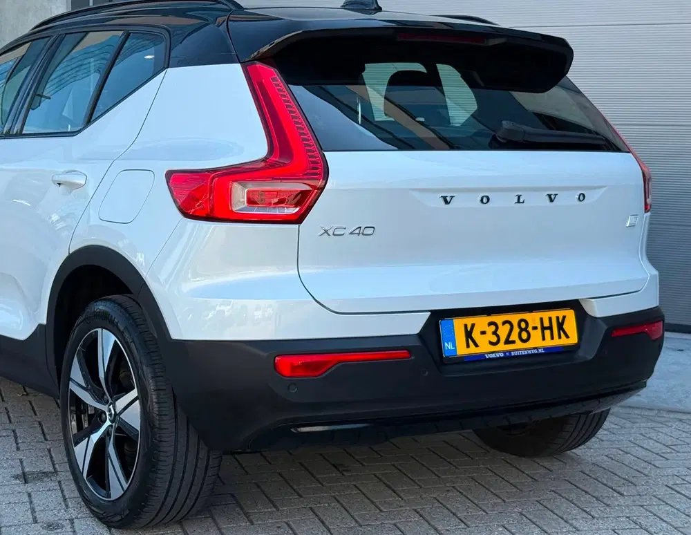 Volvo XC40 Recharge P8 AWD R-Design Wit 2020 NAP uit 2020, foto 7