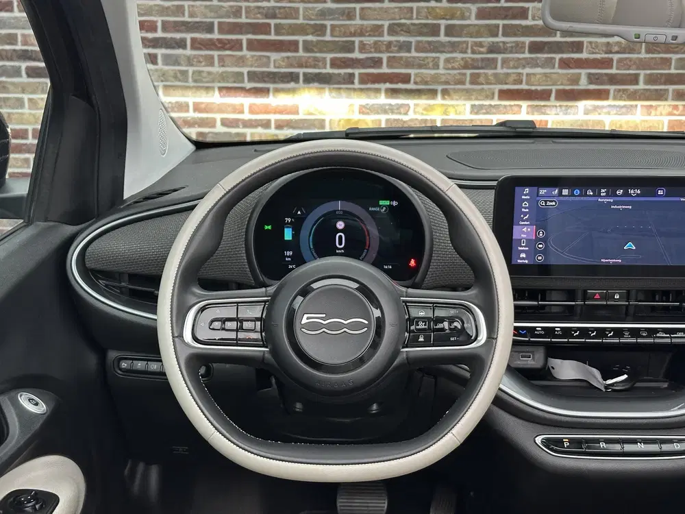 Fiat 500C RED 42 kWh Cabrio Elektrisch uit 2022, foto 12
