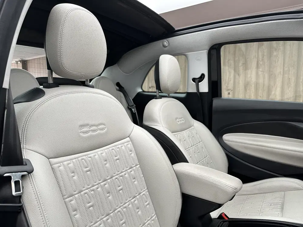 Fiat 500C RED 42 kWh Cabrio Elektrisch uit 2022, foto 15