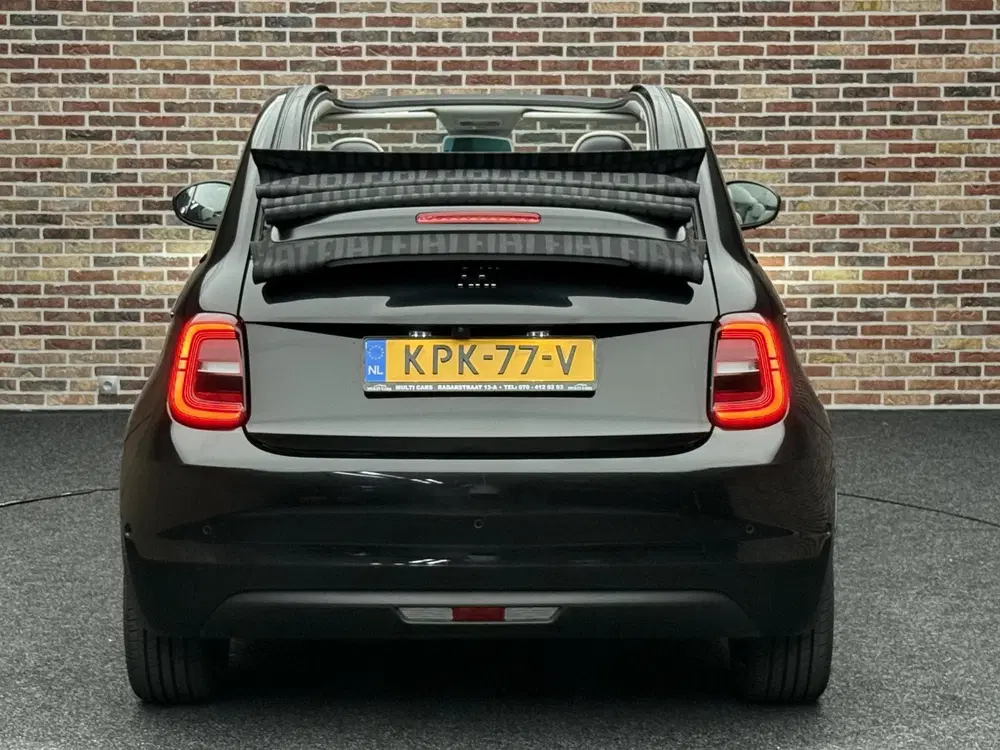 Fiat 500C RED 42 kWh Cabrio Elektrisch uit 2022, foto 5