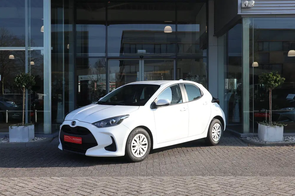 Mazda 2 Hybrid 1.5 Prime-line Clima uit 2023, foto 2