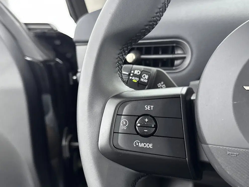 Mini Hatchback Cooper C Essential Automaat uit 2024, foto 6
