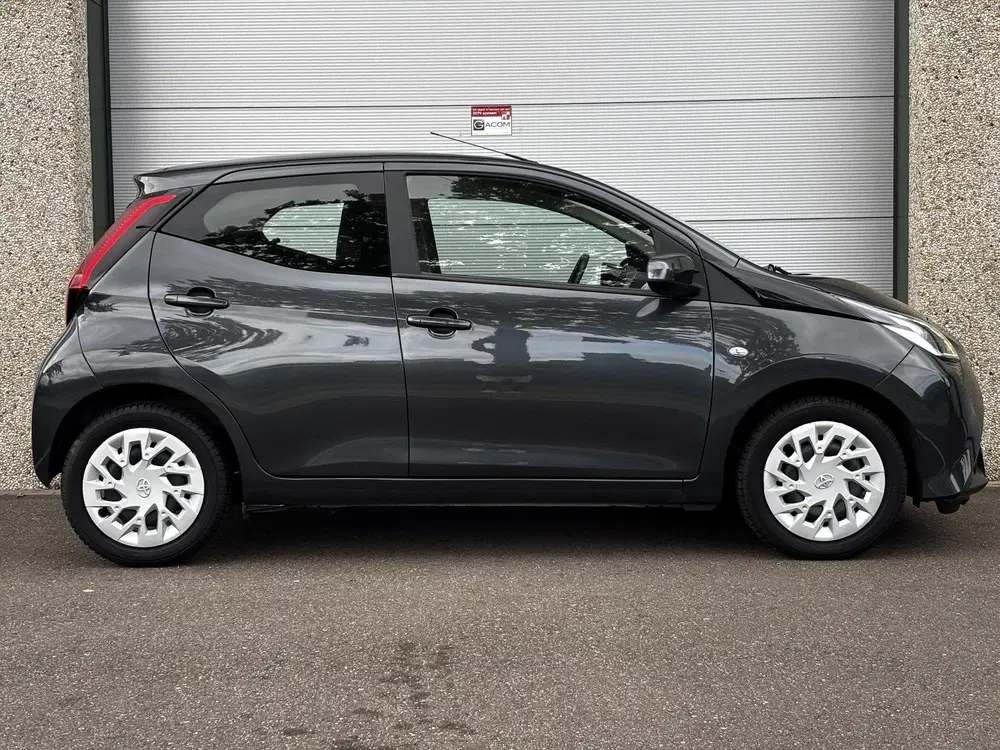 Toyota Aygo 1.0 VVT-i x-play Automaat Navi Carplay Cam uit 2021, foto 6