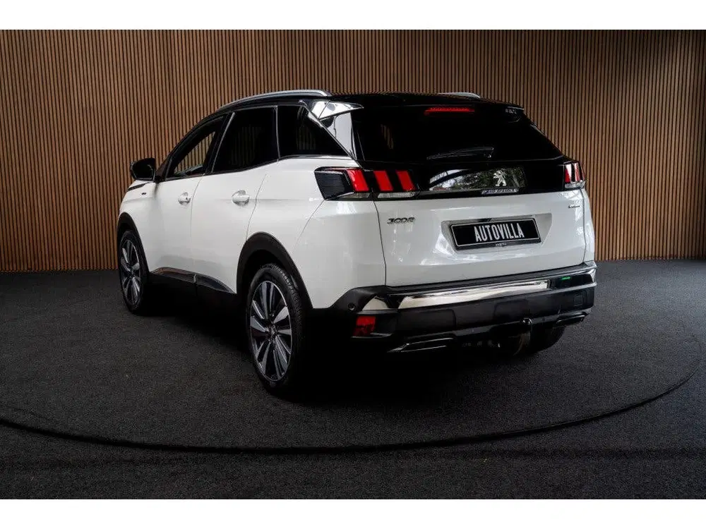 Peugeot 3008 1.2 PureT. GT Line Panodak Navi Camera Cli uit 2019, foto 3