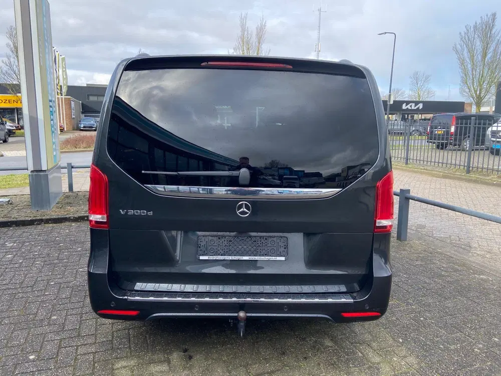 Mercedes-Benz V-Klasse 300d Lang DC Avantgarde uit 2020, foto 3