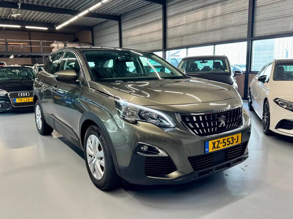 Peugeot 3008 1.2 PureTech Blue Lease Executive uit 2019, foto 7