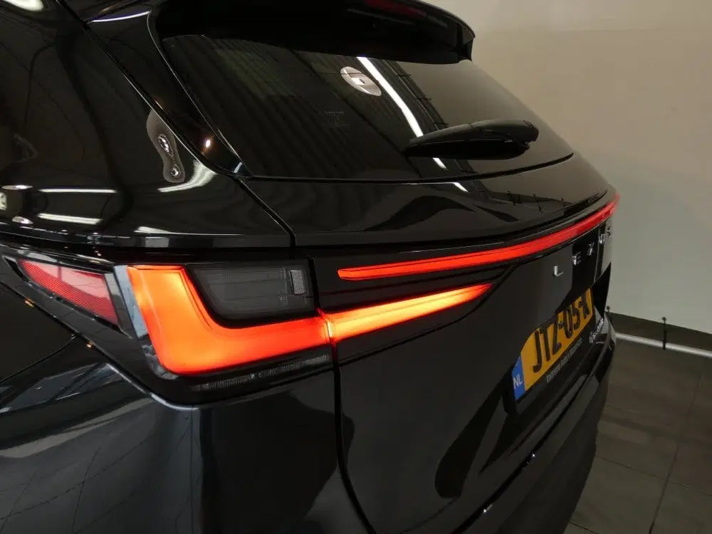 Lexus NX 450h+ AWD Lux. 360 Camera Leder uit 2023, foto 11