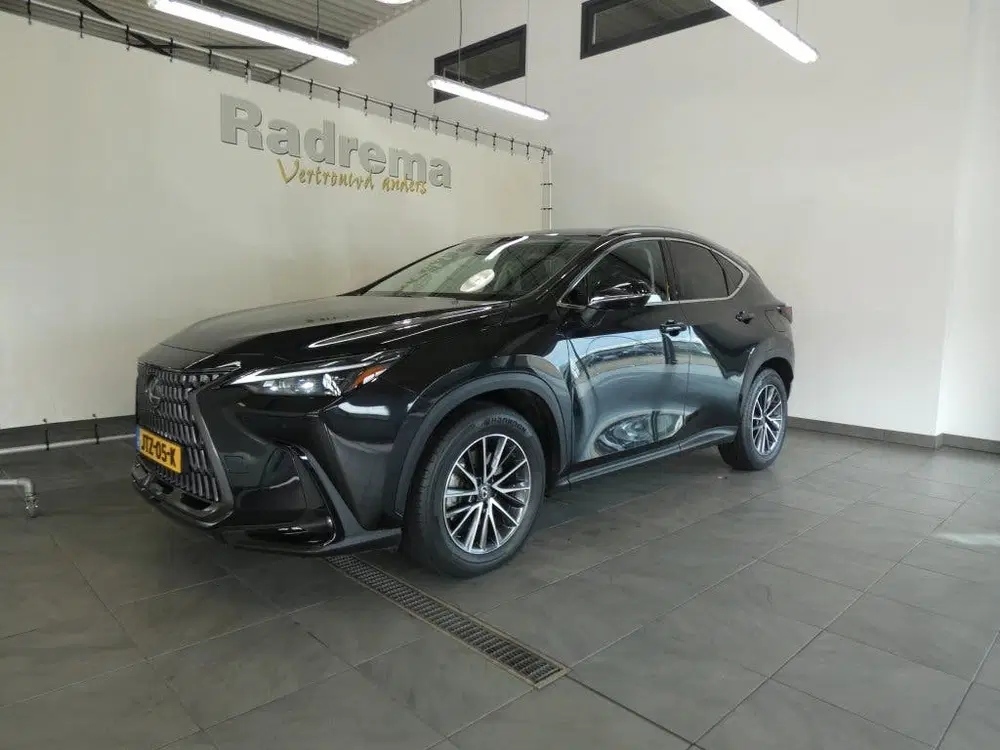 Lexus NX 450h+ AWD Lux. 360 Camera Leder uit 2023, foto 2