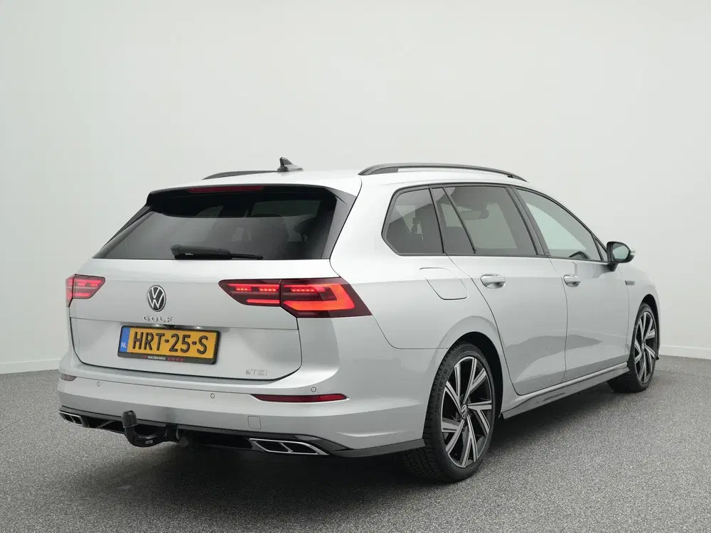 Volkswagen Golf R-Line 1.5 eTSI 150 PK Business uit 2024, foto 2