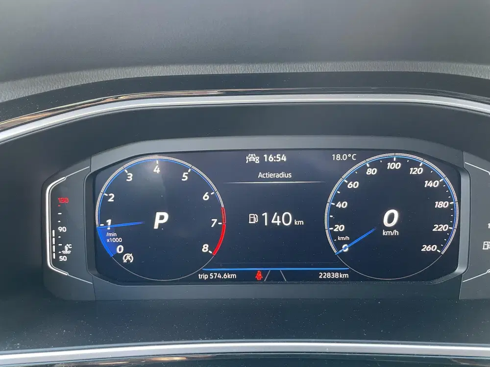 Volkswagen T-Roc 1.5 TSI 150pk DSG R-Line Navigatie Apple C uit 2023, foto 13