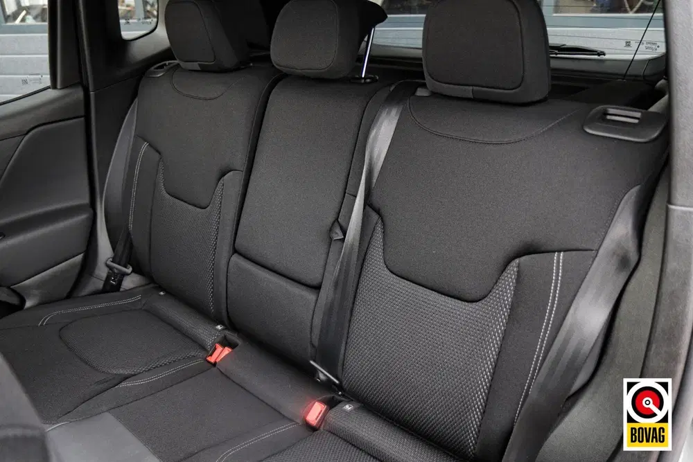 Jeep Renegade 1.3T Limited uit 2020, foto 8