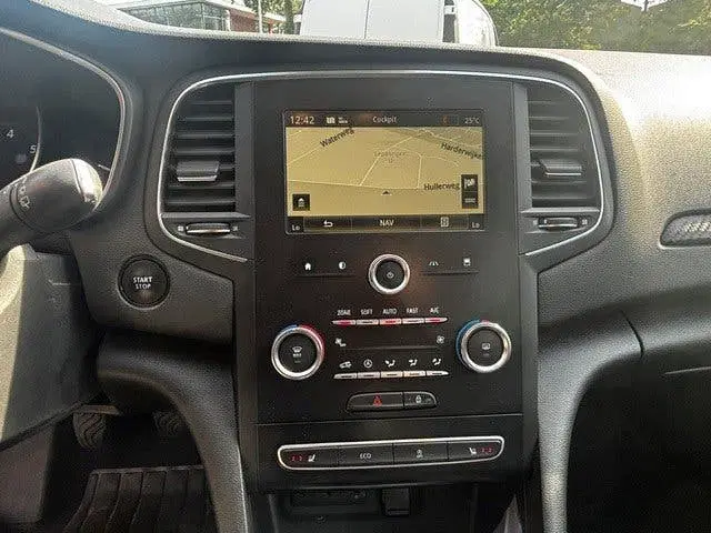 Renault Megane Mégane Estate 1.3 TCe Limited uit 2019, foto 11