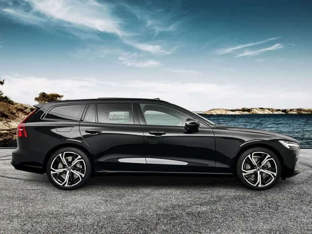 Volvo V60 T6 350PK AWD Plus Dark uit 2026, foto 7
