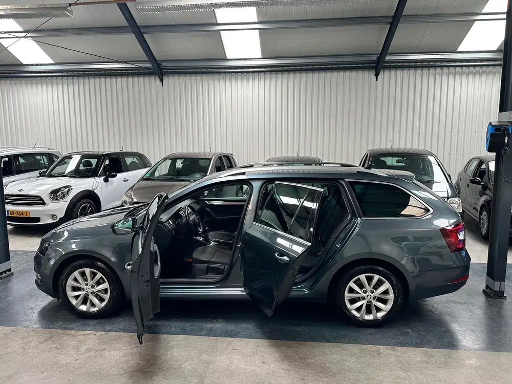 Skoda Octavia 1.6 TDI Greentech Clever Edition uit 2019, foto 5