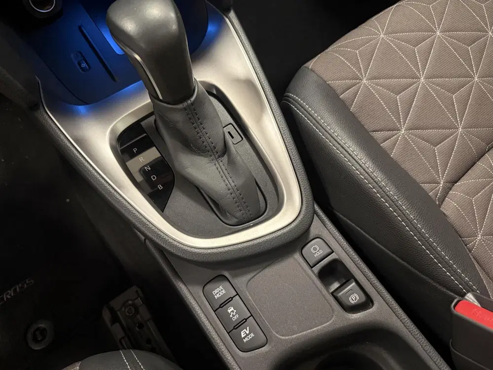 Toyota Yaris Cross 1.5 Hybrid Executive met Panoramadak uit 2022, foto 12