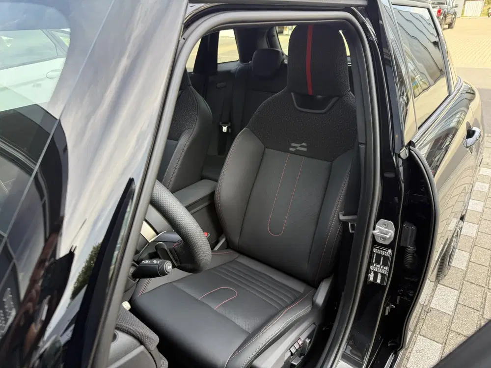 Mini John Cooper Works 1.5 Cooper C John Cooper Works XL (bj 2025 uit 2025, foto 9