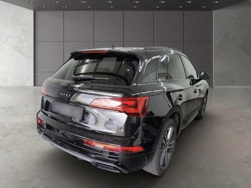 Audi Q5 50 TFSI e S edition Competition uit 2023, foto 2