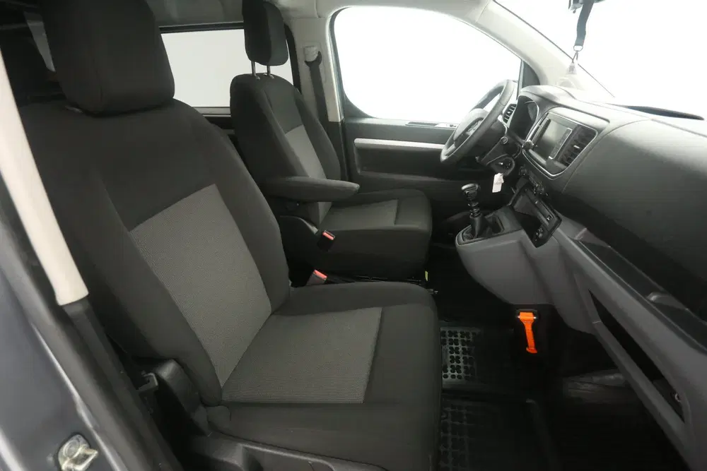 Peugeot Expert 2.0 BlueHDI L3H1 uit 2020, foto 12
