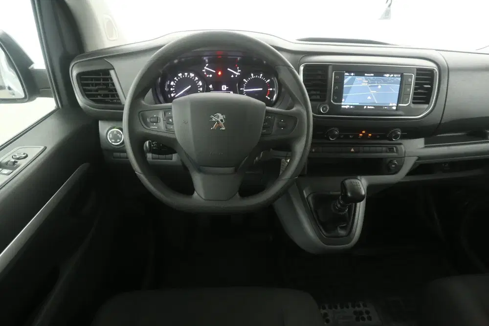 Peugeot Expert 2.0 BlueHDI L3H1 uit 2020, foto 2