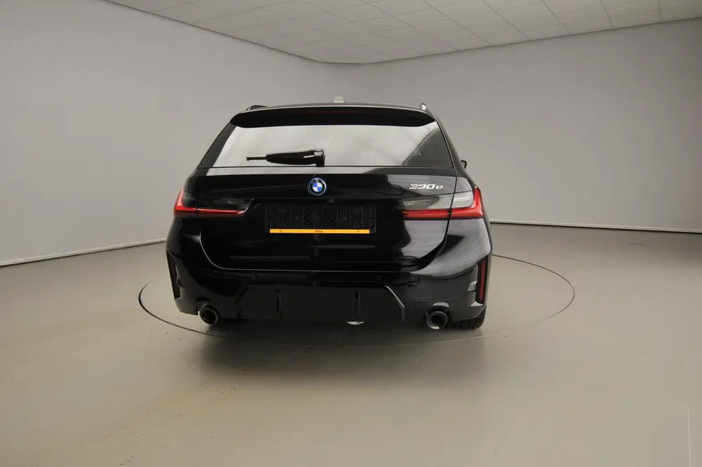 BMW 3-serie Touring 330e M Sportpakket Pro uit 2026, foto 3