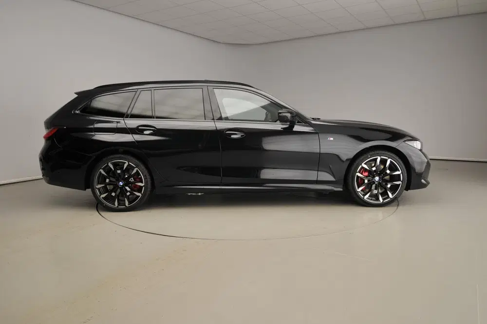 BMW 3-serie Touring 330e M Sportpakket Pro uit 2026, foto 4