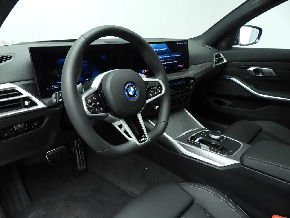 BMW 3-serie Touring 330e M Sportpakket Pro uit 2026, foto 6