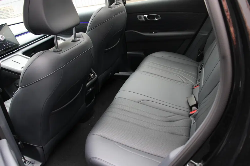 Geely Starray EM-i 1.5 Pro 65KM BEREIK uit 2026, foto 9