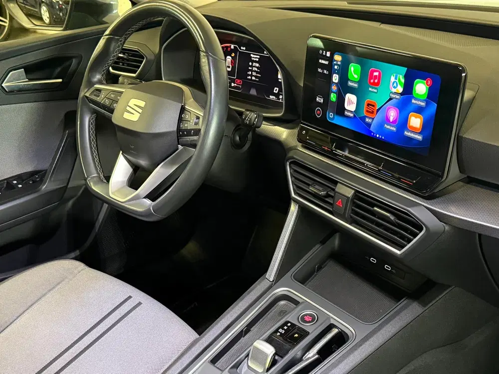 SEAT Leon 1.5 eTSI AUT uit 2021, foto 2