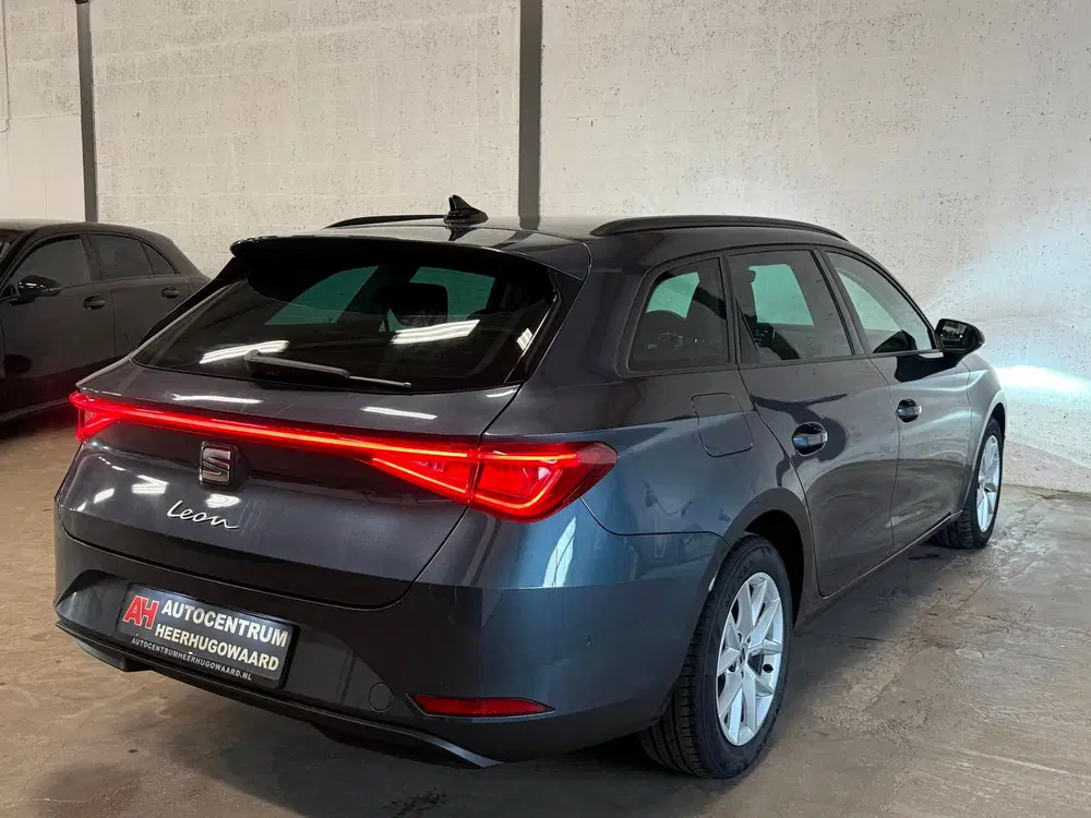 SEAT Leon 1.5 eTSI AUT uit 2021, foto 3