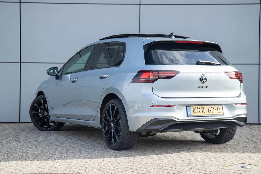 Volkswagen Golf 1.5 eHybrid 204pk Life Edition uit 2026, foto 2