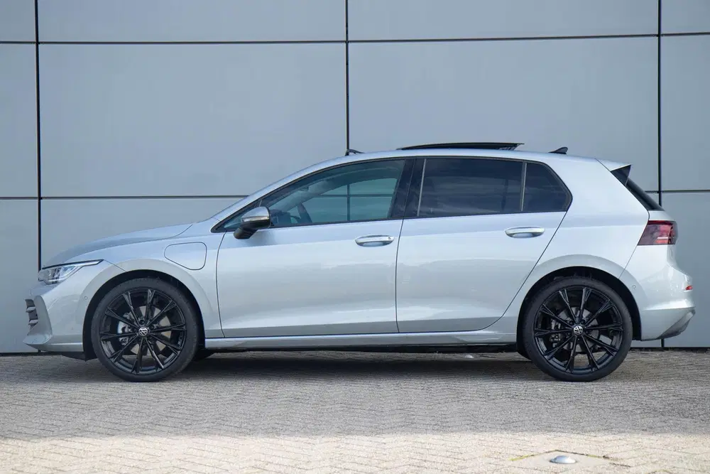 Volkswagen Golf 1.5 eHybrid 204pk Life Edition uit 2026, foto 3