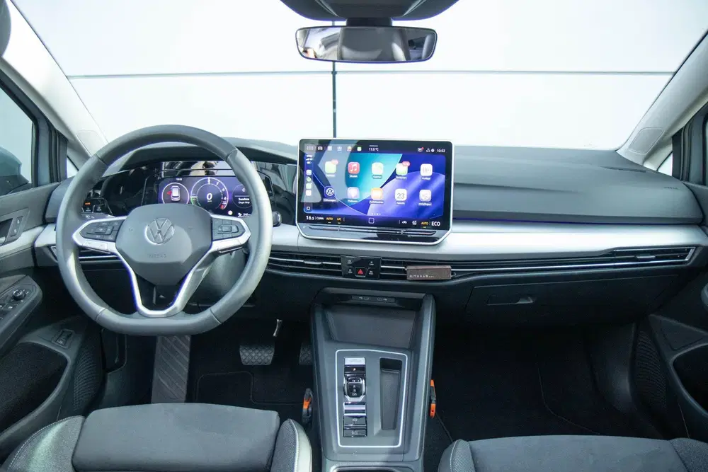 Volkswagen Golf 1.5 eHybrid 204pk Life Edition uit 2026, foto 5