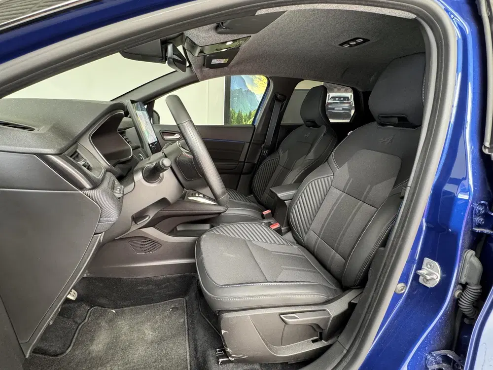 Renault Captur 1.8 E-Tech full hybrid 160 Esprit Alpine uit 2025, foto 7