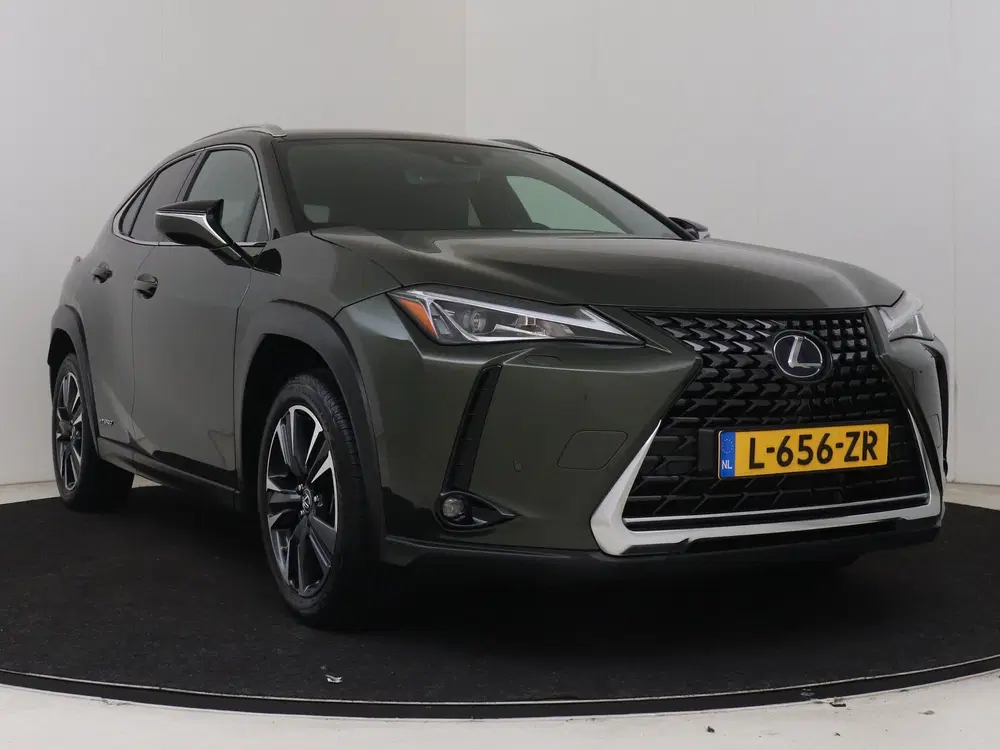 Lexus UX 250h Preference Line uit 2021, foto 13