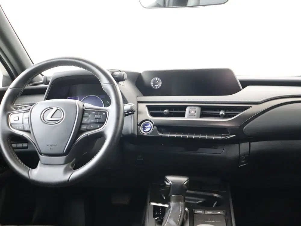 Lexus UX 250h Preference Line uit 2021, foto 4