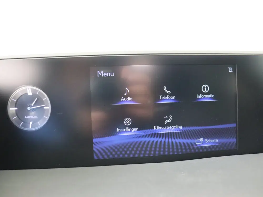 Lexus UX 250h Preference Line uit 2021, foto 7