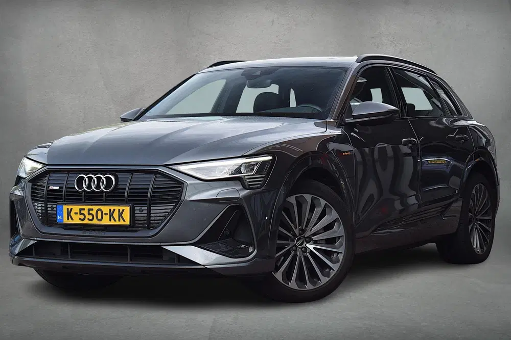 Audi e-tron 50 quattro S edition 71 kWh uit 2020, foto 11