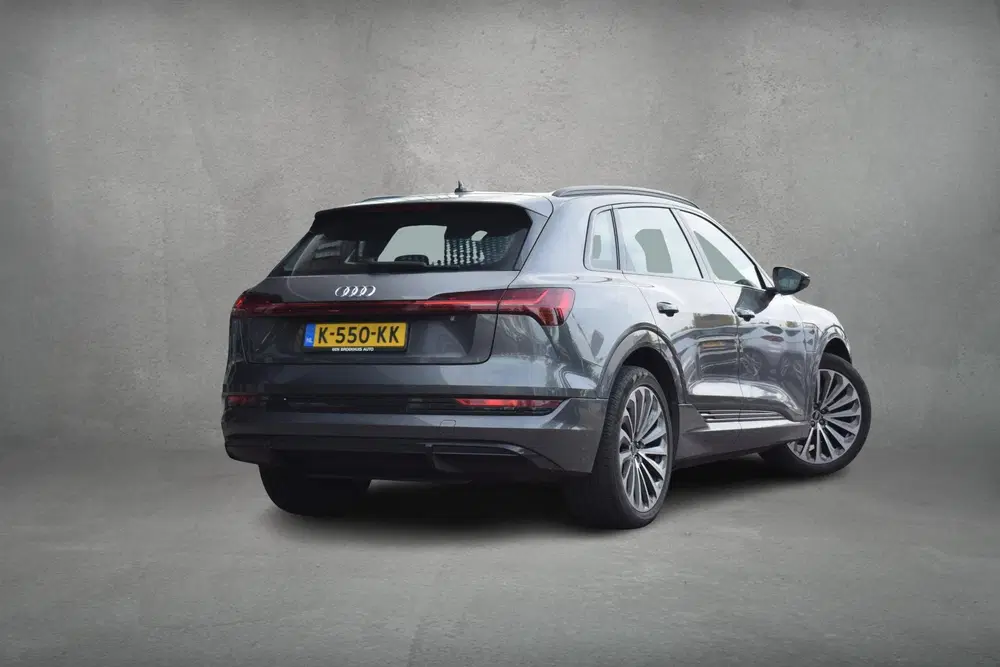 Audi e-tron 50 quattro S edition 71 kWh uit 2020, foto 3
